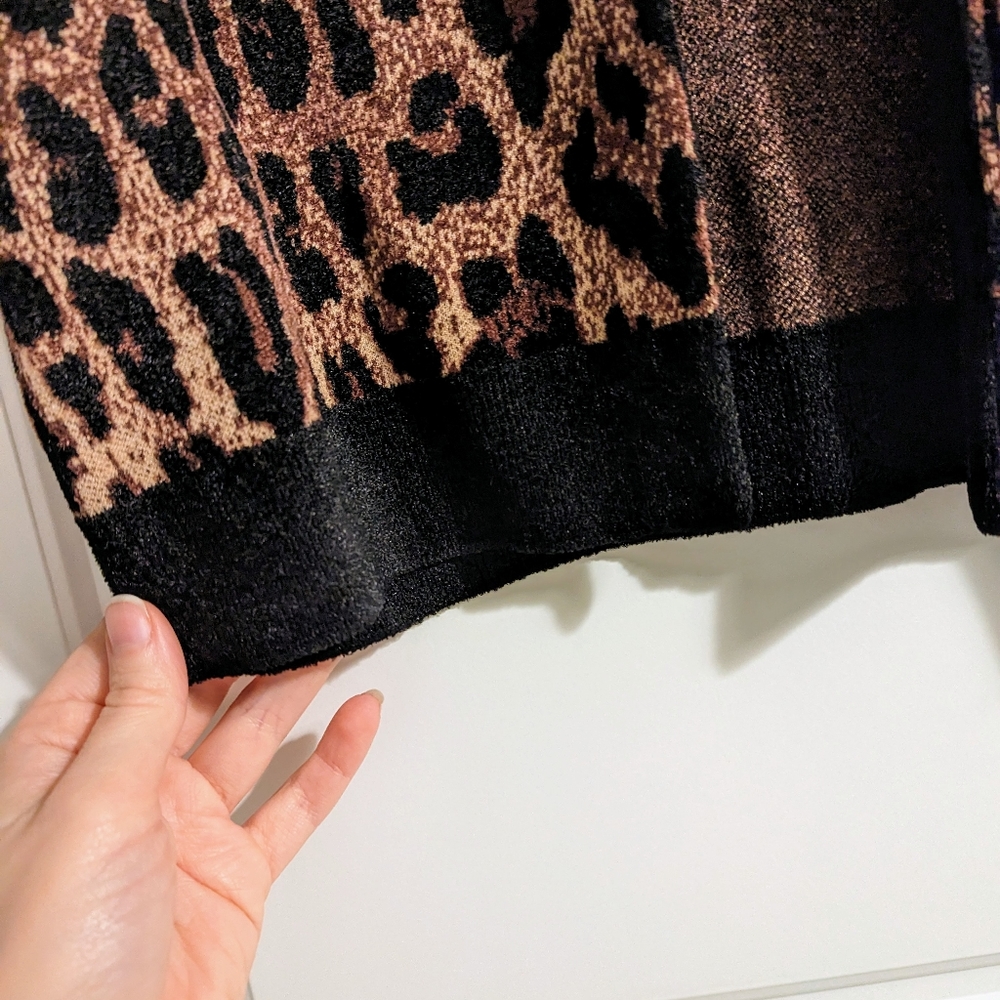 Alice and Olivia Kitty Leopard Puff-Sleeve Cardigan - Picture 3 of 12
